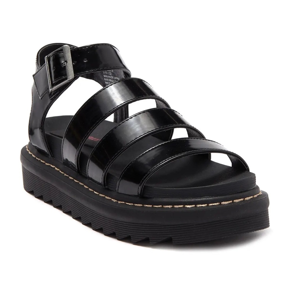 Union Bay | Black Patent Leather Dulce Fisherman Sandal